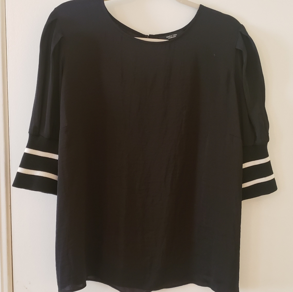 Vera Wang Short Sleeve Blouse